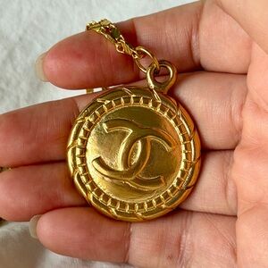 Large Chanel Pendant Necklace
